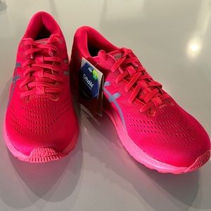 ASICS gel-kayano 28 lite-show BRAND NEW IN BOX.